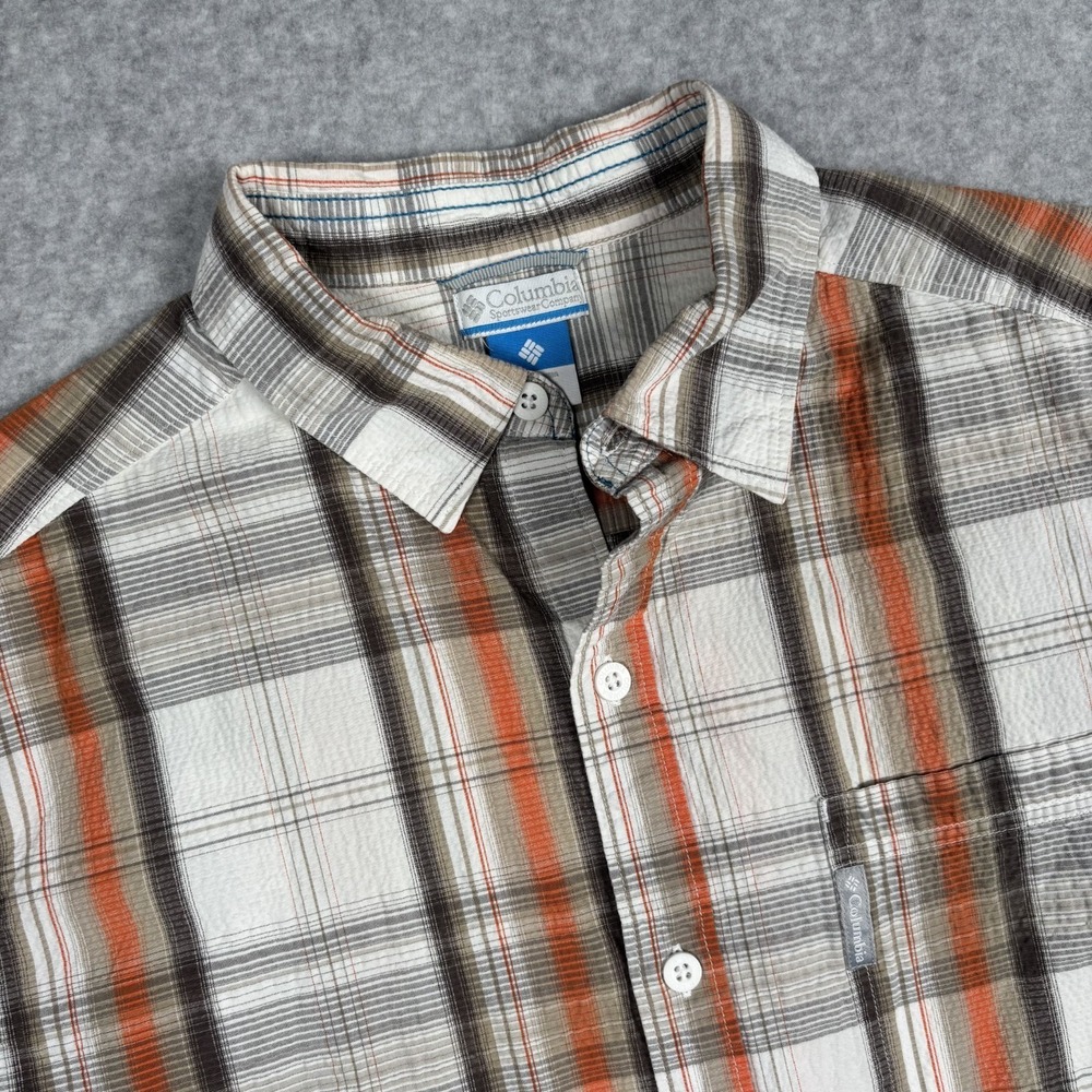 Columbia Men's Large Seersucker Plaid Short Sleeve Button Up Shirt Brown Orange